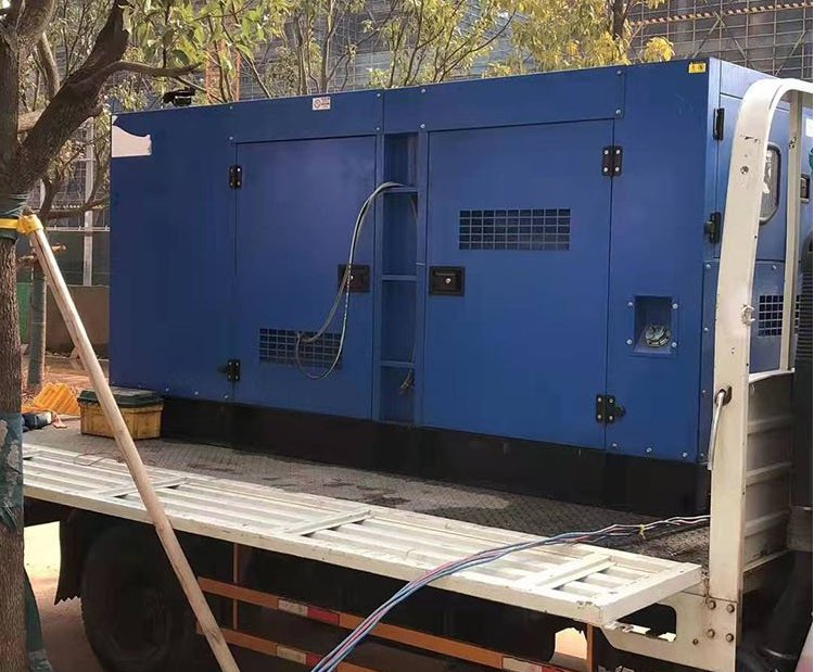察布查尔柴油发电机组空气滤清器多久更换一次？