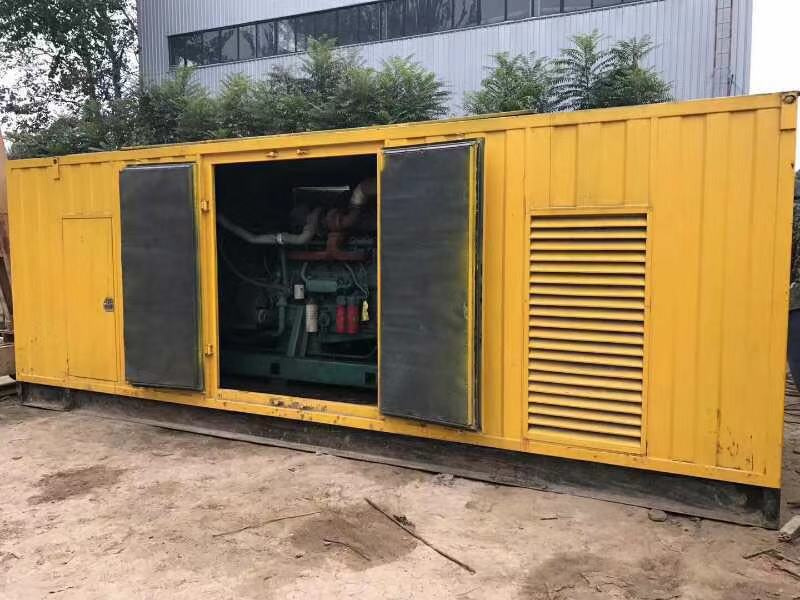 察布查尔柴油发电机组滤清器内充满机油但压力不足如何进行故障排查？