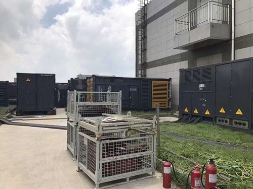 察布查尔除了定期检查，还有哪些方法可以及时发现接触式转速表探头的磨损？