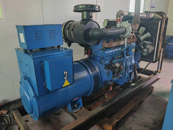 察布查尔100kW柴油发电机组使用多级机油有哪些优缺点？