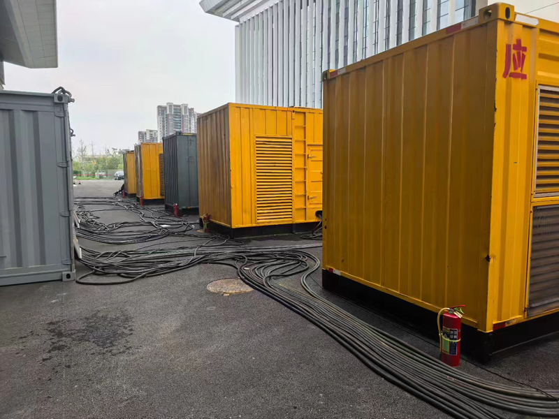 察布查尔柴油发电机组冬季保养有哪些注意事项?